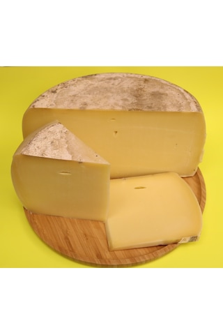 Kars Eski Kaşar Peyniri 1 KG