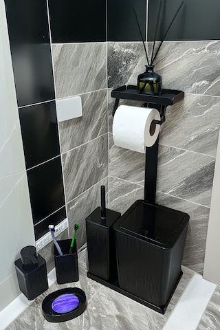 6 Parça Banyo Seti Çöp Kovası, Wc Fırça, Tuvalet Kağıtlık, Diş Fırçalık, Sıvı Sabunluk, Sabunluk Siyah