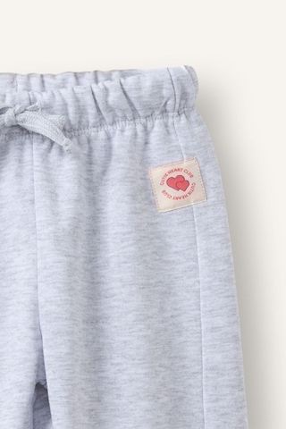 Defacto Regular Fit Kalın Kumaş Ayıcık Armalı Pantolon Kız Bebek I0605a526augr421 Gri-gr421