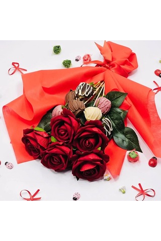 Sevgiliye Kırmızı Çiçek Çikolata Demeti