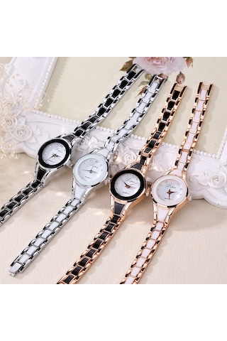 Sones Yaprak Şeklinde Kolye Ucuna Sahip Kadın Kuvars Bileklik Saat Siyah