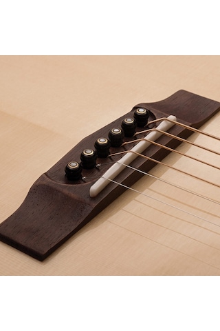 Cort Earth70Op Akustik Gitar Open Pore Masif Ladin Kapak Arka