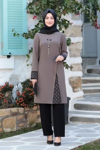 Lazer Kesim Detaylı Büyük Beden Tesettür Takım Vizon