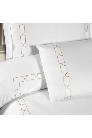 Conde Çerçeve Nakışlı %100 Pamuk Saten Çift Kişilik Nevresim Takı Bej