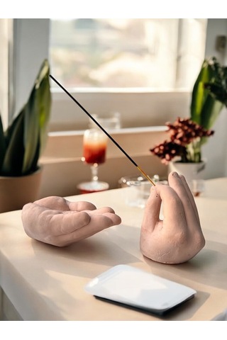 El Formunda Beton Tütsülük Ve Dekoratif El Objeleri - Minimalist El Yapımı Tütsü Standı Tasarım