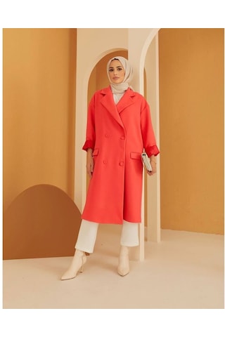 TrendMarfa Önü Düğmeli Kuşaklı Tesettür Kaşe Kaban Narçiçeği