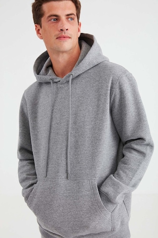 Grimelange Jorge Erkek Yumuşacık Kapüşonlu Organik Pamuk Kanguru Cepli Regular Açık Gri Sweatshirt Açık Gri