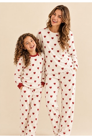 Moda Kombinli A Kalite Süet Kırmızı Kalpli Beyaz Pijama Takımı Beyaz Ve Kırmızı