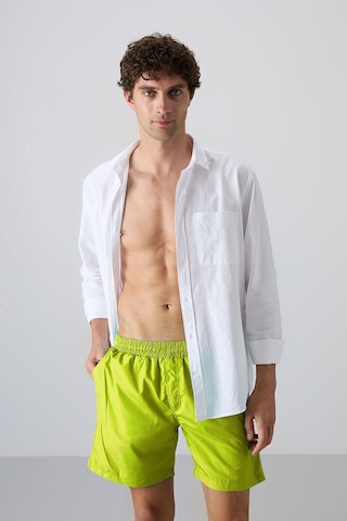 Tommylife Neon Sarı Hızlı Kuruyan Standart Fit Erkek Deniz Şortu - 81237