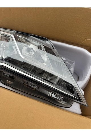 Seat Toledo Sağ Far 2012-2018 6jb941016