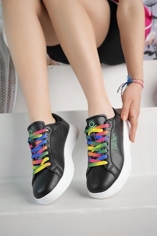 Benetton 10061 Siyah Renkli Bağcıklı Kadın Sneakers Siyah&beyaz