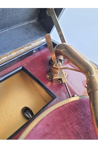 Triumphon Antika Çanta Gramofon 081