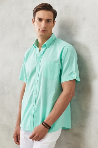 AC&Co / Altınyıldız Classics Erkek Mınt Comfort Fit Düğmeli Yaka %100 Pamuk Flamlı Kısa Kollu Casual Gömlek 4A2022200132MINL Mint