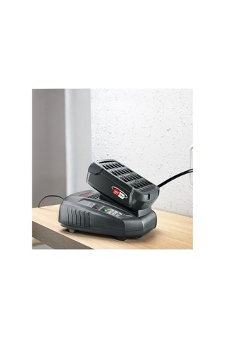 Bosch Home And Garden Pba 18v 2.5ah W-b Pil Siyah Daha Uzun Çalışma Süresi İçin Yüksek Kapasite Tüm Power For Cihazları İle Uyumlu Enerji Sınıfı A+