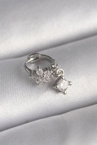 316l Çelik Gümüş Renk Zirkon Taşlı Çiçek Model Sallantı Detay Tragus Piercing - Prt3500eb02932-7995 Gümüş