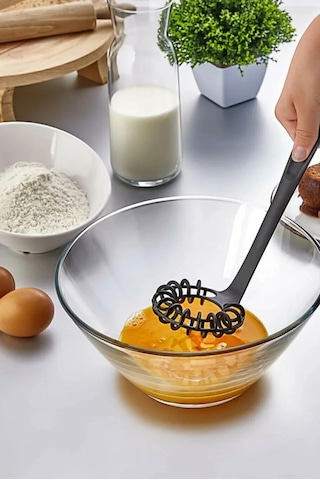 Yanmaz Yapışmaz Yüksek Isıya Dayanıklı Teflon Spiral Çırpıcı - Yumurta Çırpıcı 28 Cm Siyah