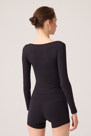 Los Ojos X Ece Siyah Uzun Kollu U Yaka Spor Bluz Scoop Neck Top Siyah Siyah