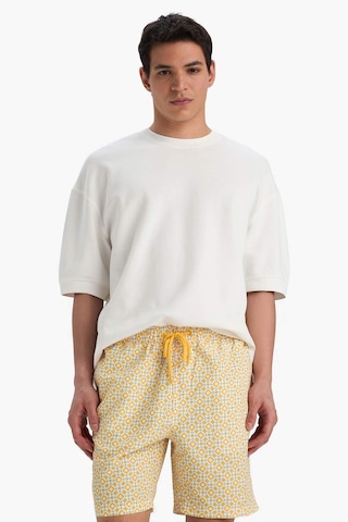 Defacto Regular Fit Desenli File Astarlı Diz Üstü Deniz Şortu E1025ax25hsyl190 Sarı