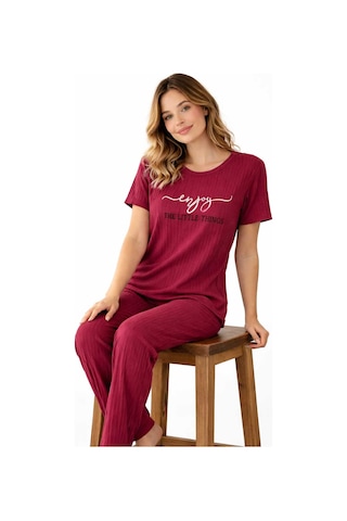 Kadın %100 Pamuk Pijama Takımı Raporlu Kumaş Rahat Kalıp Yazlık Ev Giyim Bordo