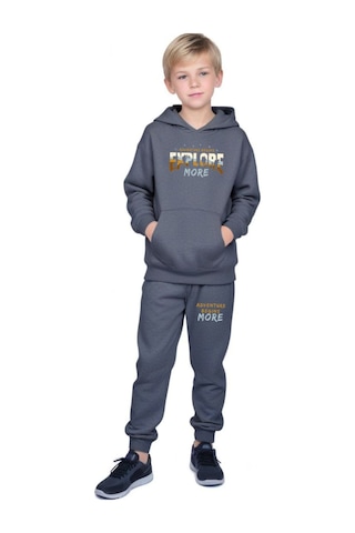 Panios Kids 3'lü Kanguru Cepli Kapüşonlu Baskılı Erkek Çocuk Eşofman Takımı Çok Renkli
