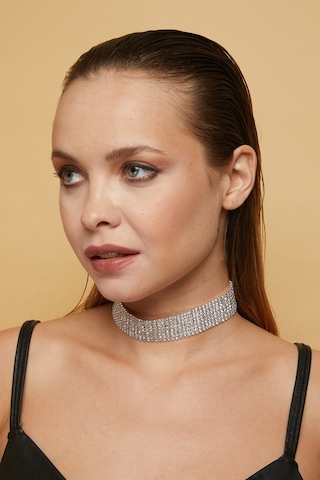Furtek Aksesuar Kadın 8 Sıra Model Zirkon Taşlı Tasma Choker Kolye Gerdanlık Beyaz