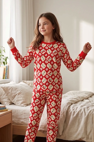 Zuzunga Kız Çocuk Kiraz Ve Papatya Desenli Kırmızı Uzun Kollu Alt Üst Pijama Takımı