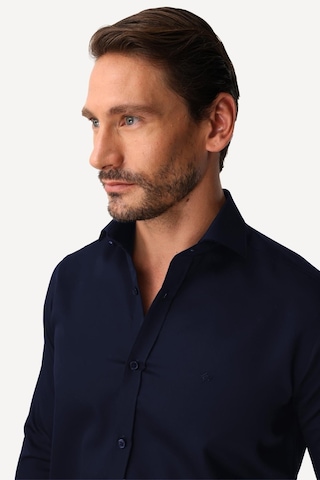 Igs Lacivert Regular Fit Geniş Kalıp Klasik Yaka Düz Uzun Kollu Cepsiz %100 Pamuk Non Iron Ütü İstemeyen Gömlek -23972