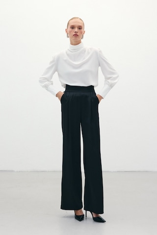 Sateen Drape Detaylı Bluz - Ekru