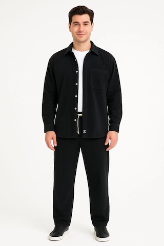 Erkek Kadife Oversize Takım - Gömlek Ve Pantolon İkili Set Füme Corduroy Şıklığı, Rahat Ve Zarif Duruş Yumuşak Dokulu Kadife Kumaş, Düğmeli Gömlek Üst Ve Lastikli Pantolon Alt Parça İle Gün Boyu Konfor- Siyah Çok Renkli