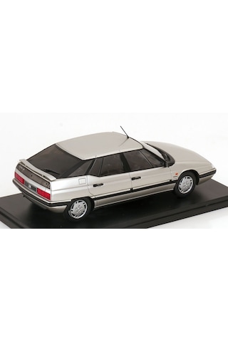 1:24 Ölçek Whitebox 1989 Citroen Xm Diecast Metal Minyatür Model Araba 15cm