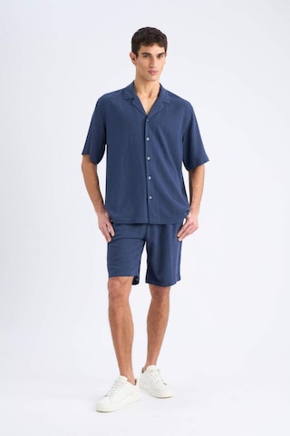 Defacto Relax Fit Polo Yaka Pamuklu Yazlık Kısa Kollu Gömlek D8875ax25smnv256 Lacivert