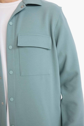 Defacto Esnek Kumaş Twill Gömlek E7689ax26spgn1175 Yeşil-gn1175