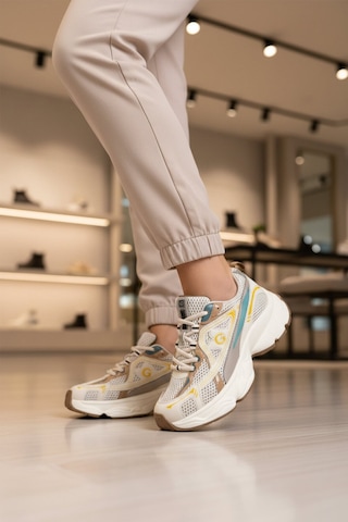 Guja Sarı Fileli Hafif Bağcıklı Kadın Spor Ayakkabı 26y353 G