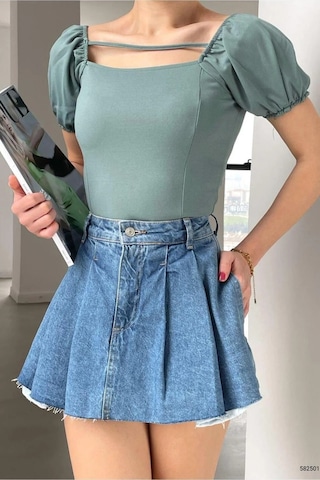 E-bulurum Kadın Krep Kumaş Kare Yaka Askılı Bluz siyah