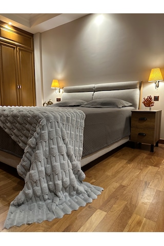 Modern Line Gri Peluş Yatak Ucu Runner