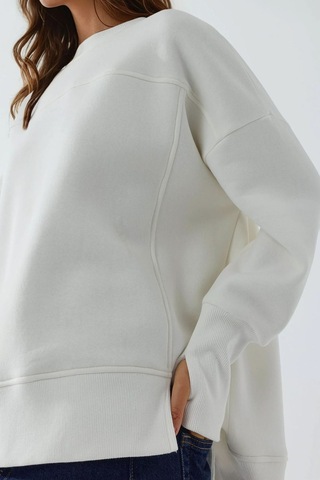 Hiccup Ön Yırtmaçlı Yuvarlak Yaka Büyük Boy Sweatshirt Beyaz