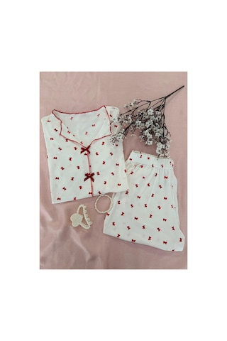 Mh Moony Homewears Markie Kımızı Kurdele Kısa Kol Şortlu Yazlık Pijama Takımı Ekru Ve Kırmızı