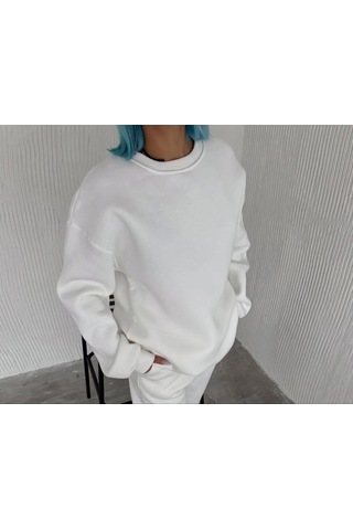 Zenna Tarz Kışlık Bisiklet Yaka Üç İplik Basic Sweatshirt - Beyaz