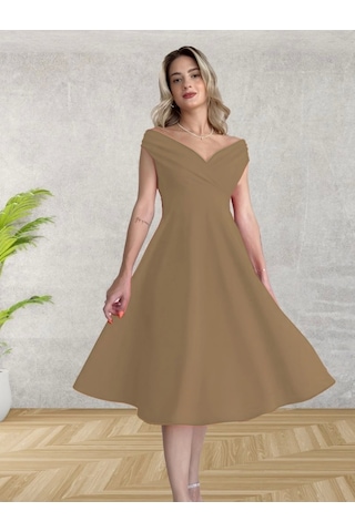 Defymoda Kadın Kısa Kollu Kruvaze Yaka Eteği Volanlı Krep Elbise Sütlü Kahve