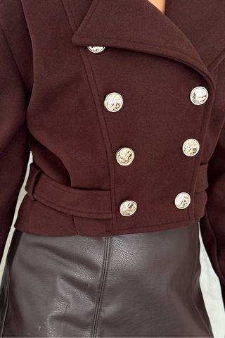 Neşeli Butik Kadın Kahverengi Kruvaze Düğmeli Crop Kaşe Ceket Nbk6011