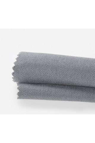 Kadife Dokulu Gümüş Grisi Masa Örtüsü Gümüş Grisi