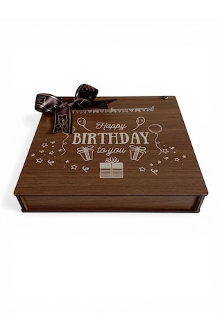 Happy Birthday Tasarımlı Ahşap Kutulu Hediyelik Çikolata