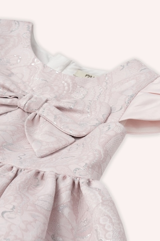 Panço Kız Çocuk Pembe Fiyonk Detaylı Kumaşı Jakarlı Pembe Abiye Elbise