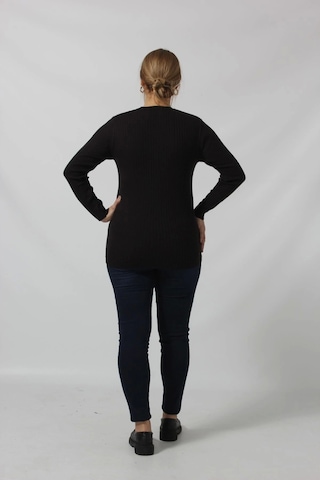 Taş İşleme Detaylı Çizgi Örgü Desenli Kazak Siyah