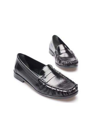 Trendella Siyah Parlak Deri Görünümlü Penny Loafer Tr88ms02a