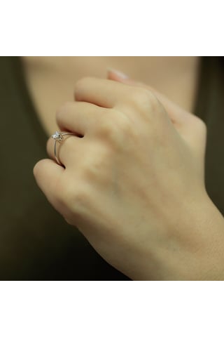 Lova F Renk 0,24 Karat Pırlanta Tektaş Yüzük - 1040066