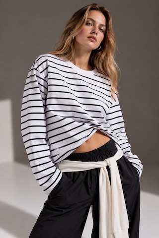 Wild Bee Kadın Siyah Beyaz Çizgili Pamuklu Bisiklet Yaka Oversize Bluz