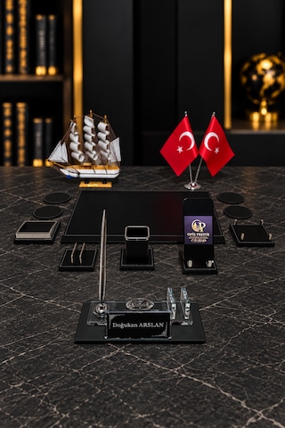 13 Parça Kristal Masa İsimlik Seti Kişiye Özel Gemi Figürlü Ofis Sümen Takımı Siyah