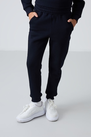 Lacivert Pamuklu Kalın İçi Tüylü Yumuşak Dokulu Standart Fit Nakışlı Erkek Çocuk Eşofman Takım - 11249 Lacivert