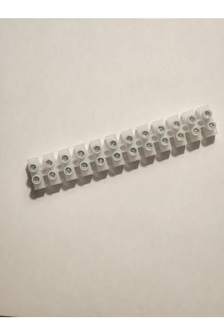 No:2 Yanmaz Plastik Sıra Klemens 12 Li 2 Adet No:2 Yanmaz Plastik Sıra Klemens 12 Li 2 Adet